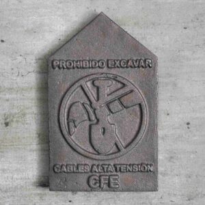 PLACA RECTANGULAR FIERRO FUNDIDO